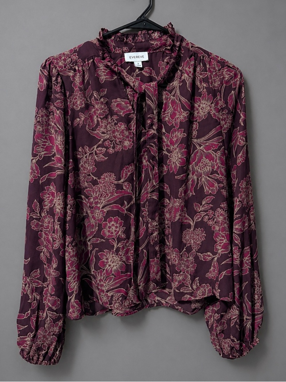 Evereve Mindie Tie Neck Blouse.